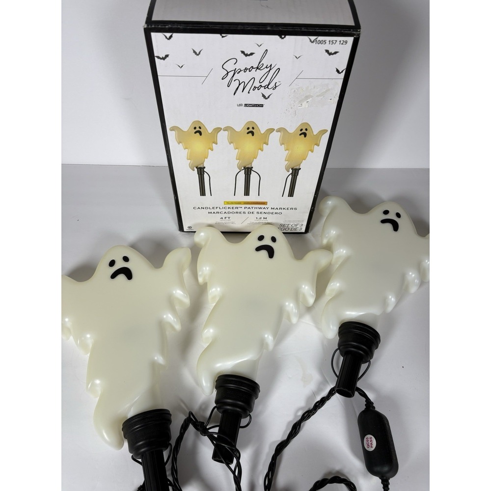 Gemmy Spooky Moods Ghost LED Candle-Flicker Pathway Markers Set of 3 in Box!